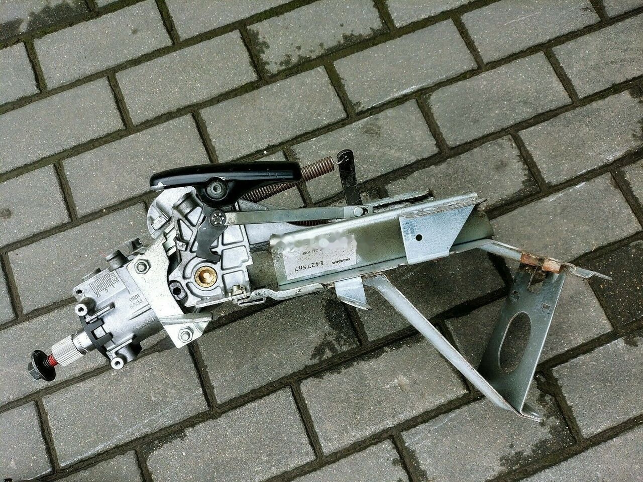 Scania 4 SERIES WITH IGNITION SWITCH 1427567 truck - 转向柱 适用于 卡车:图1 Scania 4 SERIES WITH IGNITION SWITCH 1427567 truck - 转向柱 适用于 卡车:图1