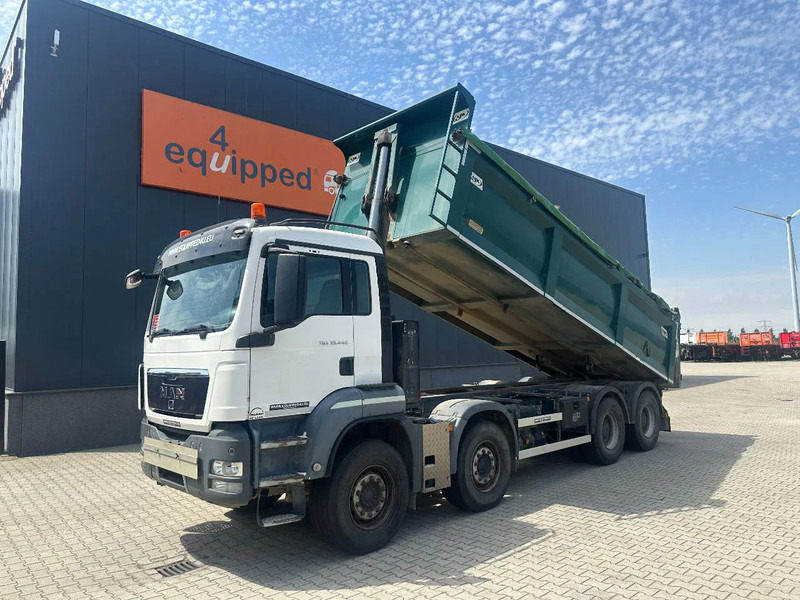 MAN TGS 35.440 AJK HARDOX KIPPER (16.5m3), 8x4, MANUAL, EURO-5, TWIN-STEER, BIG AXLES - 翻斗车:图1 MAN TGS 35.440 AJK HARDOX KIPPER (16.5m3), 8x4, MANUAL, EURO-5, TWIN-STEER, BIG AXLES - 翻斗车:图1