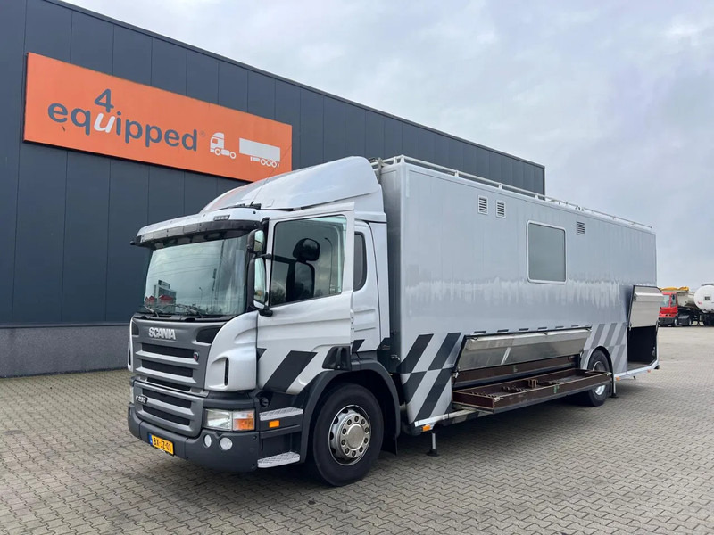 Scania P230 TOP: multifunct. ruimte met airco (camper?), 22kVA generator, hydr. steunpoten, beloopbaar dak, keuken, APK 10-2026 - 卡车:图1 Scania P230 TOP: multifunct. ruimte met airco (camper?), 22kVA generator, hydr. steunpoten, beloopbaar dak, keuken, APK 10-2026 - 卡车:图1