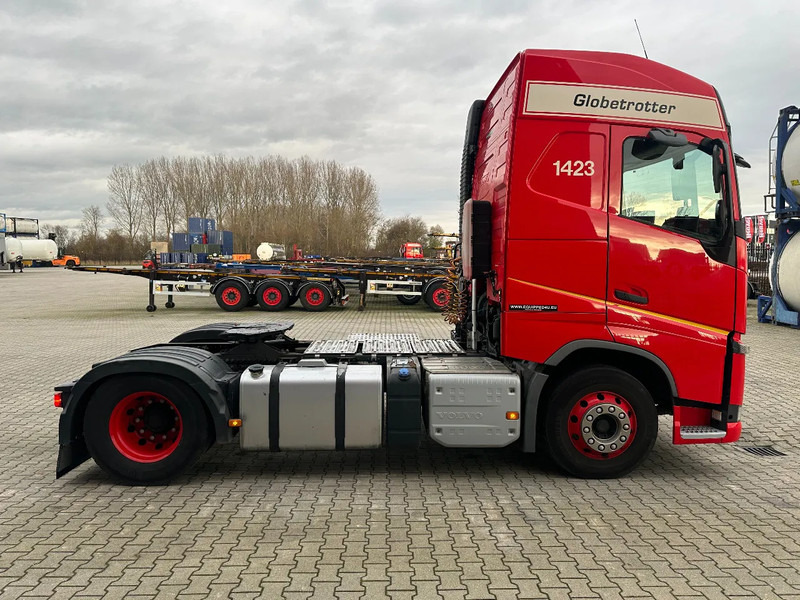 Volvo FH Globetrotter 4x2 ADR (EXII, EXIII, FL, AT) EURO-6 VEB 519.403km NL valid ADR/APK: 6/2026 - 牵引车:图3 Volvo FH Globetrotter 4x2 ADR (EXII, EXIII, FL, AT) EURO-6 VEB 519.403km NL valid ADR/APK: 6/2026 - 牵引车:图3