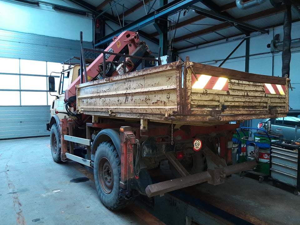 Mercedes Unimog U1250 - 市政/ 专用车辆, 栏板式/ 平板卡车:图3 Mercedes Unimog U1250 - 市政/ 专用车辆, 栏板式/ 平板卡车:图3