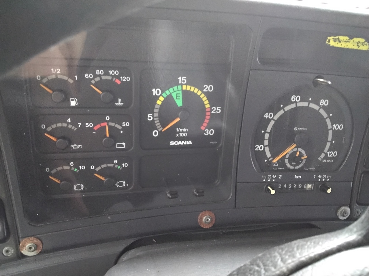 SCANIA 94G260 - 翻斗车:图5 SCANIA 94G260 - 翻斗车:图5