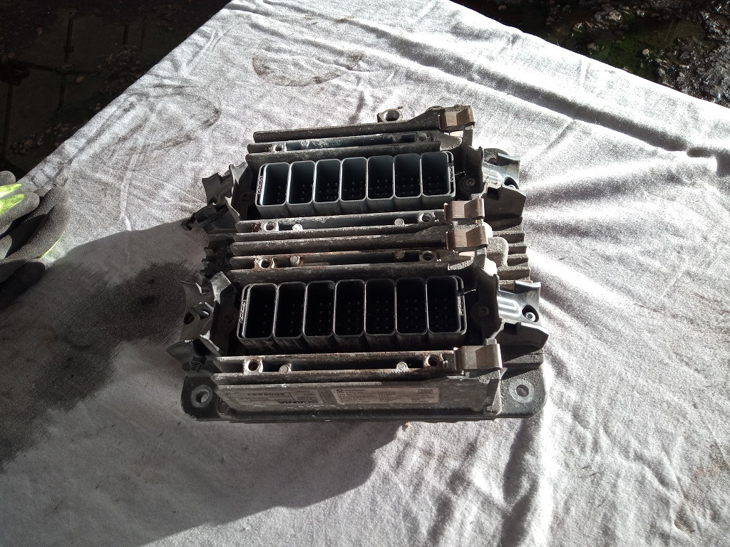 EDC Scania R440 DC1305 2006543 - ECU 适用于 卡车:图2 EDC Scania R440 DC1305 2006543 - ECU 适用于 卡车:图2