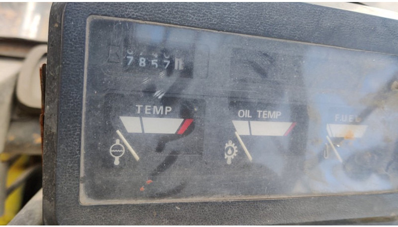 Caterpillar SE-300-15 - 柴油叉车:图5 Caterpillar SE-300-15 - 柴油叉车:图5