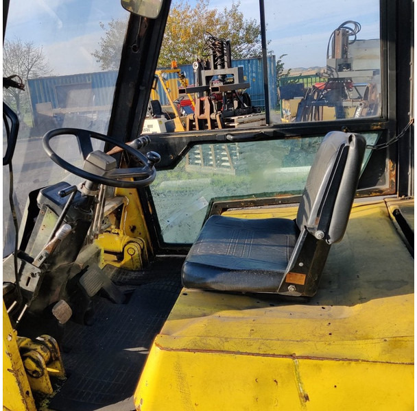 Caterpillar SE-300-15 - 柴油叉车:图3 Caterpillar SE-300-15 - 柴油叉车:图3