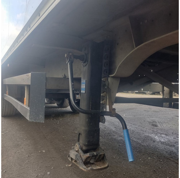 Schmitz Cargobull SKI 24 - 封闭厢式半拖车:图5 Schmitz Cargobull SKI 24 - 封闭厢式半拖车:图5