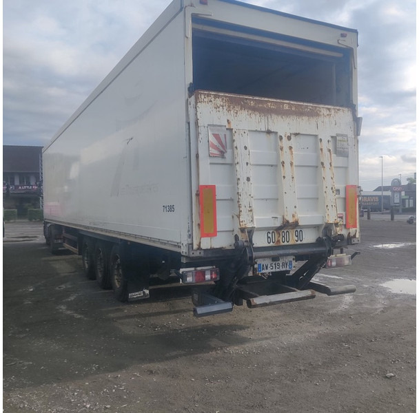 Schmitz Cargobull SKI 24 - 封闭厢式半拖车:图3 Schmitz Cargobull SKI 24 - 封闭厢式半拖车:图3