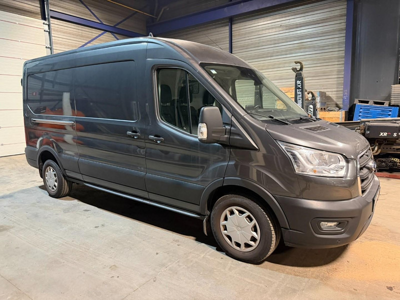 Ford Transit 350 L2H2 TREND - AUTO - CAMERA - NAVI - PDC - A/C - 2.0 D - 170HP - *NEW CONDITION / WIE NEU* - GREY METALLIC - 无侧窗厢式货车:图1 Ford Transit 350 L2H2 TREND - AUTO - CAMERA - NAVI - PDC - A/C - 2.0 D - 170HP - *NEW CONDITION / WIE NEU* - GREY METALLIC - 无侧窗厢式货车:图1