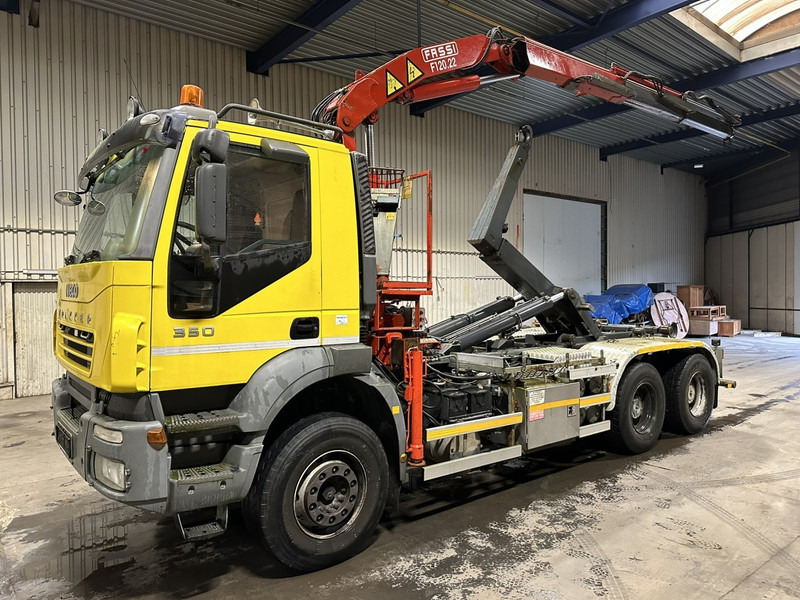 Iveco TRAKKER 350 6x4 HOOKLIFT + CRANE FASSI F120.22 (5/6 F) - *342.000km* - STEEL SPRING / BIG AXLES - AS TRONIC AUTOMATIC GEARBOX - 吊钩升降车, 起重车:图3 Iveco TRAKKER 350 6x4 HOOKLIFT + CRANE FASSI F120.22 (5/6 F) - *342.000km* - STEEL SPRING / BIG AXLES - AS TRONIC AUTOMATIC GEARBOX - 吊钩升降车, 起重车:图3