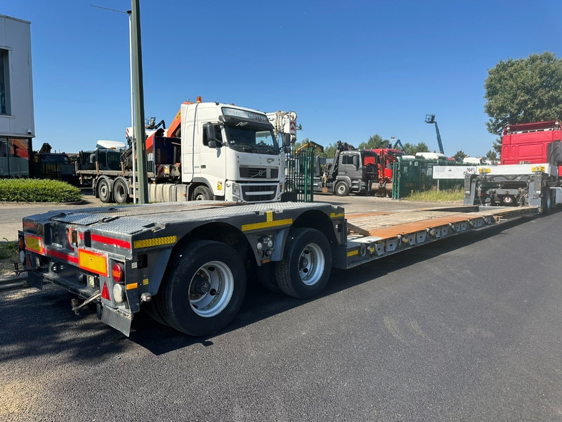 Kässbohrer LB2 48T - LOWBED - TIEFBETT / REMOVABLE NECK - ABNEHMBARE SCHWANENHALS - HYDR STEERING AXLES / LENKACHSEN - BPW - 低装载半拖车:图2 Kässbohrer LB2 48T - LOWBED - TIEFBETT / REMOVABLE NECK - ABNEHMBARE SCHWANENHALS - HYDR STEERING AXLES / LENKACHSEN - BPW - 低装载半拖车:图2