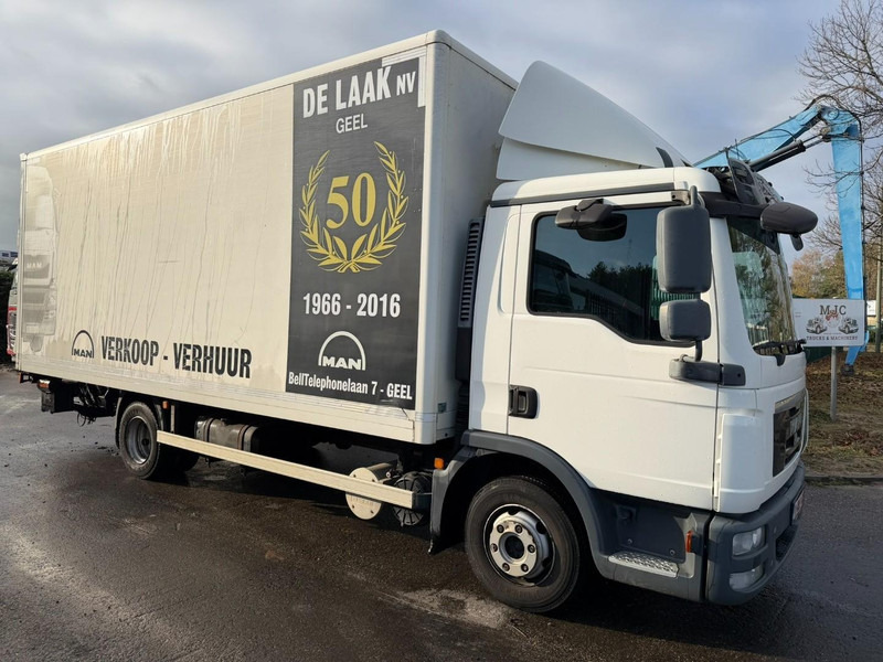 MAN TGL 8.180 4x2 BL COSED BOX / BAKWAGEN / CAISSE FERMEE - *184.000km* - 3 SEATER - EURO 5 - AIR SUSPENSION - BOX 6m00 x 2m49 x 2m38 - BE TRUCK - 厢式卡车:图1 MAN TGL 8.180 4x2 BL COSED BOX / BAKWAGEN / CAISSE FERMEE - *184.000km* - 3 SEATER - EURO 5 - AIR SUSPENSION - BOX 6m00 x 2m49 x 2m38 - BE TRUCK - 厢式卡车:图1