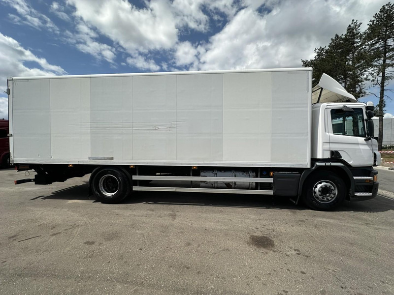 Scania P320 RETARDER - CLOSED BOX 8m25 x 2m47 x 2m30 - TAILLIFT 2000kg - EURO 6 - GOOD CONDITION - 厢式卡车:图4 Scania P320 RETARDER - CLOSED BOX 8m25 x 2m47 x 2m30 - TAILLIFT 2000kg - EURO 6 - GOOD CONDITION - 厢式卡车:图4