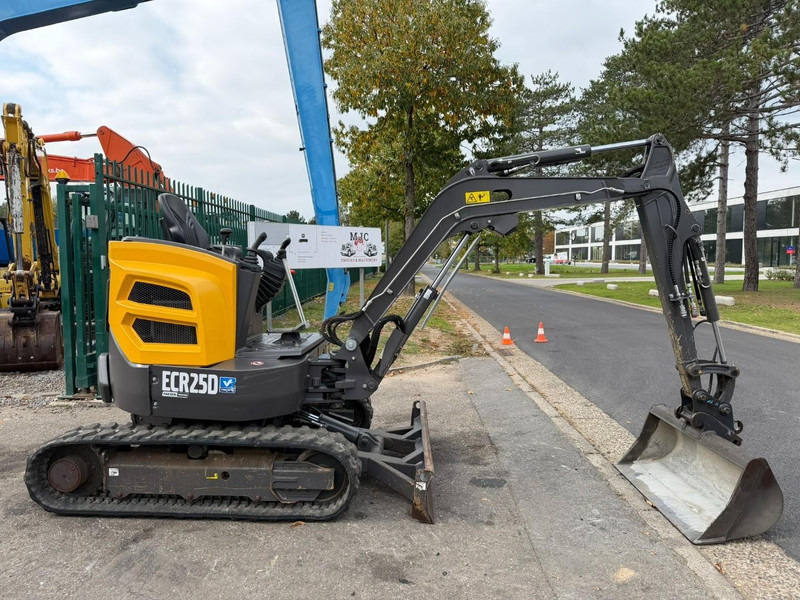 Volvo ECR25D 1159 UREN - SLOOP + SORTEERFUNCTIE - EXTRA HYDR. LEIDINGEN - HYDR SNELWISSEL - CE - BE MACHINE - 小型挖掘机:图3 Volvo ECR25D 1159 UREN - SLOOP + SORTEERFUNCTIE - EXTRA HYDR. LEIDINGEN - HYDR SNELWISSEL - CE - BE MACHINE - 小型挖掘机:图3