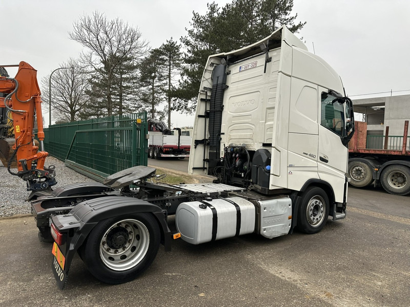 Volvo FH 460 MEGA LOWDECK - HEFSCHOTEL - 295/60R22.5 - FRIGO - SPOILERS - 2 TANKS - BE TRUCK - 牵引车:图5 Volvo FH 460 MEGA LOWDECK - HEFSCHOTEL - 295/60R22.5 - FRIGO - SPOILERS - 2 TANKS - BE TRUCK - 牵引车:图5
