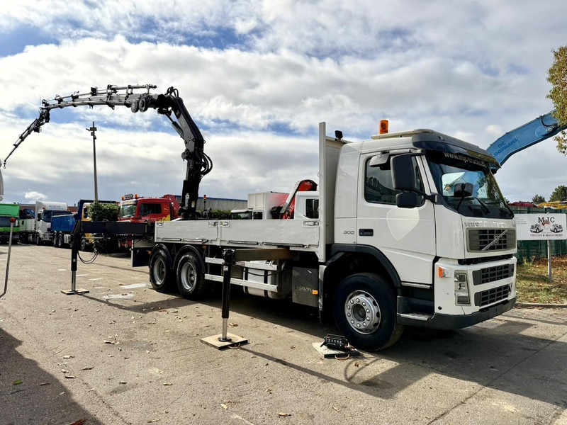Volvo FM 300 6x4 + (25.8m!) CRANE HIAB 245 E-5 + JIB 65 X-3 + 2 ME - *228.000km* - MANUAL - A/C - EURO 3 - BELGIAN TRUCK - 起重车:图1 Volvo FM 300 6x4 + (25.8m!) CRANE HIAB 245 E-5 + JIB 65 X-3 + 2 ME - *228.000km* - MANUAL - A/C - EURO 3 - BELGIAN TRUCK - 起重车:图1
