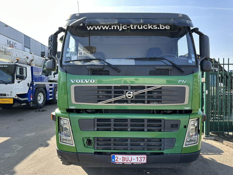 Volvo FM 340 8x2 CHASSIS (7m35) - LIFT+STEERING AXLE - MANUAL GEARBOX - EURO 3 - TÜV 05/2025 - BE TRUCK - 驾驶室底盘卡车:图3 Volvo FM 340 8x2 CHASSIS (7m35) - LIFT+STEERING AXLE - MANUAL GEARBOX - EURO 3 - TÜV 05/2025 - BE TRUCK - 驾驶室底盘卡车:图3