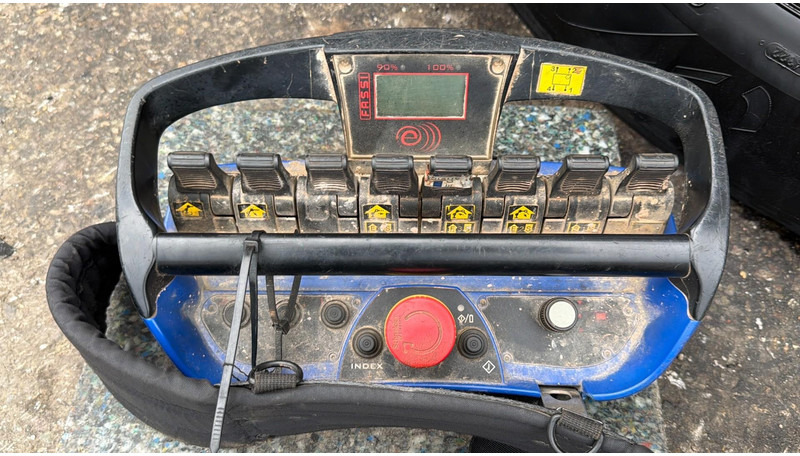 翻斗车, 起重车 Volvo FMX 540 8x4 TIPPER + CRANE (29m!) FASSI F545 (6x) + JIB L324 (4x) - TIPPER - *192.000km* - RETARDER - ROTATOR - BE TRUCK - GOOD CONDITION:图16 翻斗车, 起重车 Volvo FMX 540 8x4 TIPPER + CRANE (29m!) FASSI F545 (6x) + JIB L324 (4x) - TIPPER - *192.000km* - RETARDER - ROTATOR - BE TRUCK - GOOD CONDITION:图16