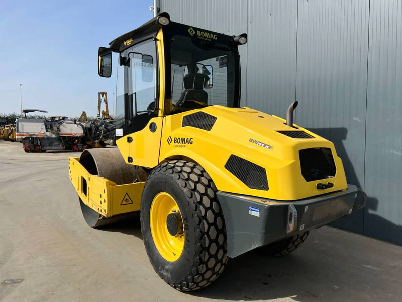 Bomag BW 177 D-5 - 碾压机:图2 Bomag BW 177 D-5 - 碾压机:图2