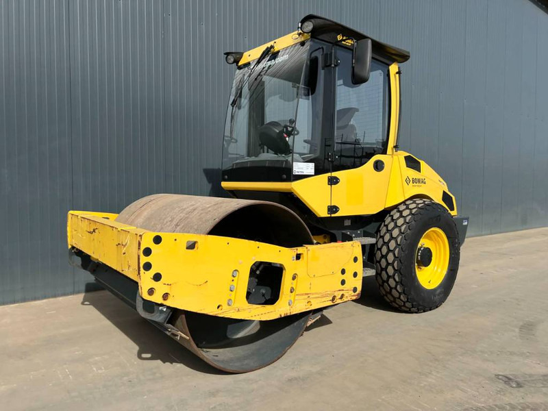 Bomag BW 177 D-5 - 碾压机:图1 Bomag BW 177 D-5 - 碾压机:图1