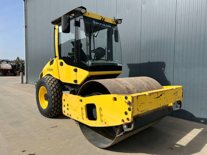 Bomag BW 177 D-5 - 碾压机:图3 Bomag BW 177 D-5 - 碾压机:图3