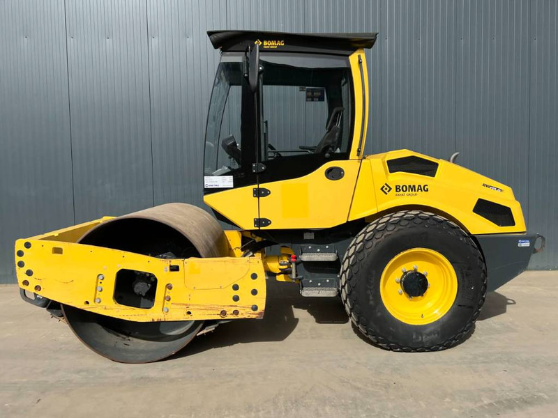 Bomag BW 177 D-5 - 碾压机:图5 Bomag BW 177 D-5 - 碾压机:图5