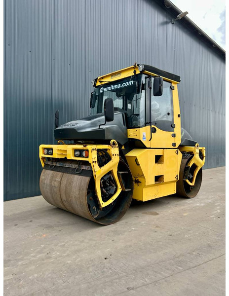 Bomag BW154AP-AM - 碾压机:图1 Bomag BW154AP-AM - 碾压机:图1