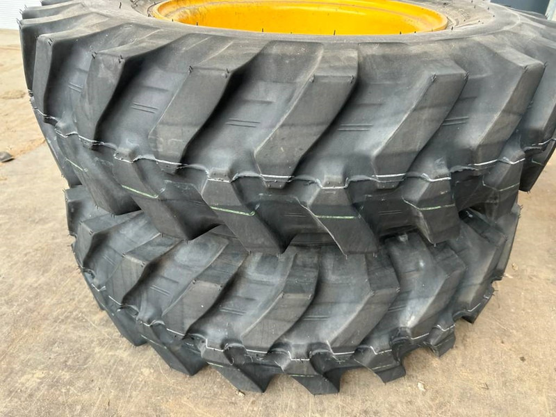 Bridgestone 1000 x 20 Set / 10.00 x 20: 4x2 Tyres - 车轮/ 轮胎 适用于 建筑机械:图5 Bridgestone 1000 x 20 Set / 10.00 x 20: 4x2 Tyres - 车轮/ 轮胎 适用于 建筑机械:图5