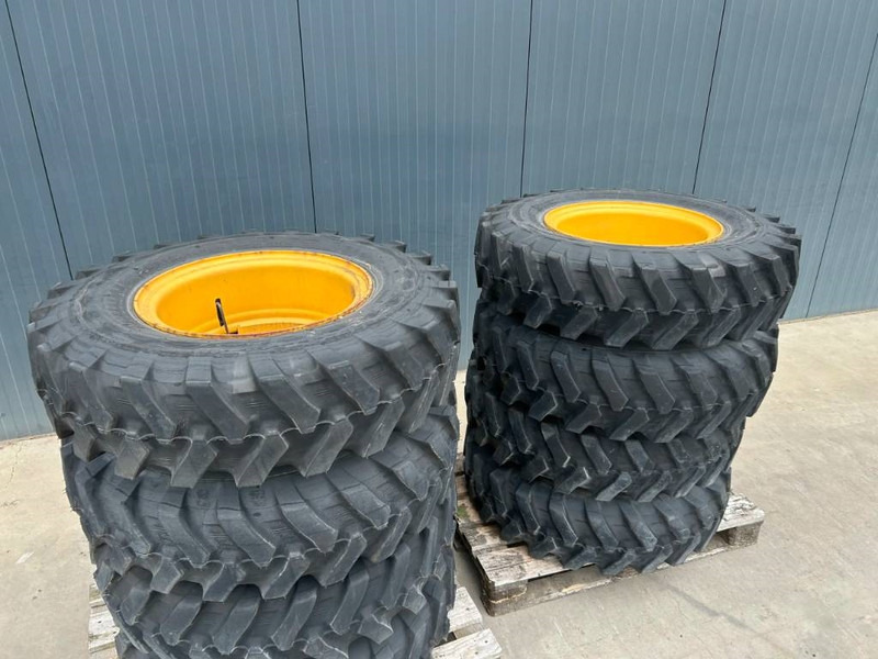 Bridgestone 1000 x 20 Set / 10.00 x 20: 4x2 Tyres - 车轮/ 轮胎 适用于 建筑机械:图3 Bridgestone 1000 x 20 Set / 10.00 x 20: 4x2 Tyres - 车轮/ 轮胎 适用于 建筑机械:图3