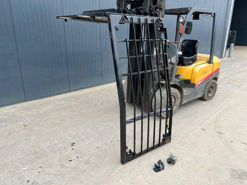 Cat 312D / 315D / 319D / 320D / 324D / 329D / 330D / 3 - 驾驶室和内部 适用于 建筑机械:图1 Cat 312D / 315D / 319D / 320D / 324D / 329D / 330D / 3 - 驾驶室和内部 适用于 建筑机械:图1