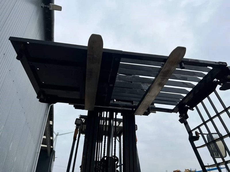 Cat 312D / 315D / 319D / 320D / 324D / 329D / 330D / 3 - 驾驶室和内部 适用于 建筑机械:图5 Cat 312D / 315D / 319D / 320D / 324D / 329D / 330D / 3 - 驾驶室和内部 适用于 建筑机械:图5