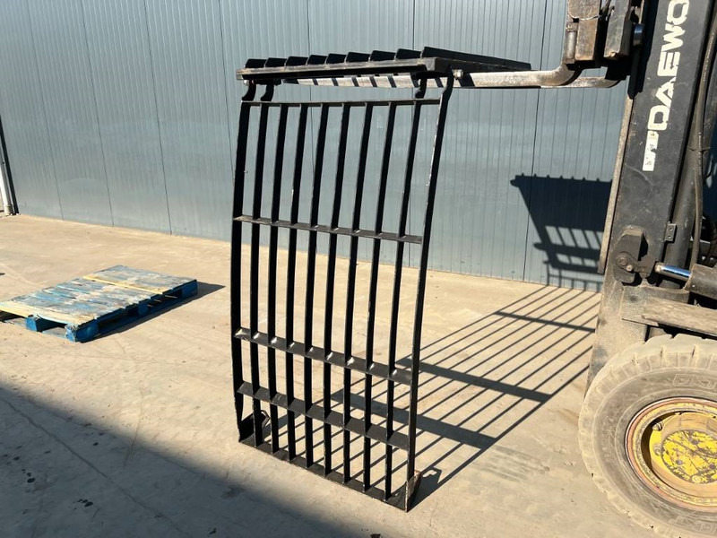 Cat 313D / M315D / 320D / 325D / 330D / 345C / 365C / - 驾驶室和内部 适用于 建筑机械:图2 Cat 313D / M315D / 320D / 325D / 330D / 345C / 365C / - 驾驶室和内部 适用于 建筑机械:图2