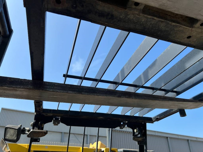 Cat 313E / 320F / 323E / 325F / 329E / 330F / 336E / 3 - 驾驶室和内部 适用于 建筑机械:图3 Cat 313E / 320F / 323E / 325F / 329E / 330F / 336E / 3 - 驾驶室和内部 适用于 建筑机械:图3