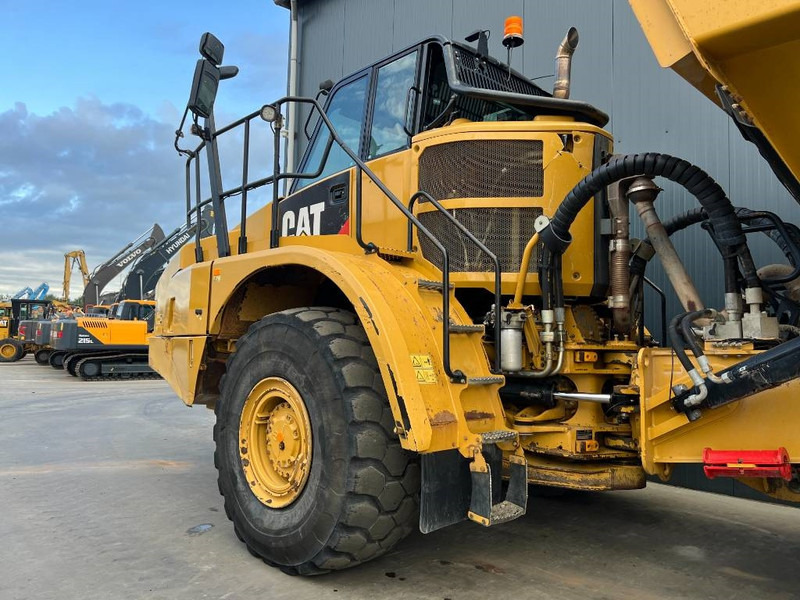 Cat 735C - 铰接式自卸车:图5 Cat 735C - 铰接式自卸车:图5