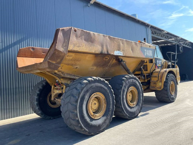 Cat 740B - 铰接式自卸车:图4 Cat 740B - 铰接式自卸车:图4