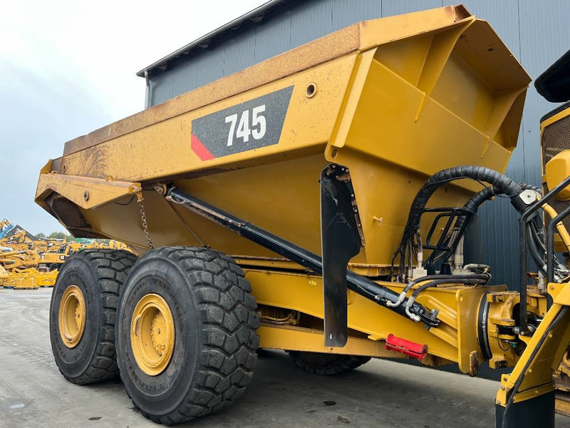 Cat 745 - 铰接式自卸车:图5 Cat 745 - 铰接式自卸车:图5