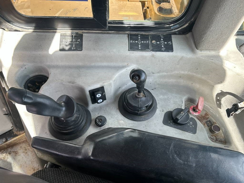 Cat D7R II - 推土机:图4 Cat D7R II - 推土机:图4