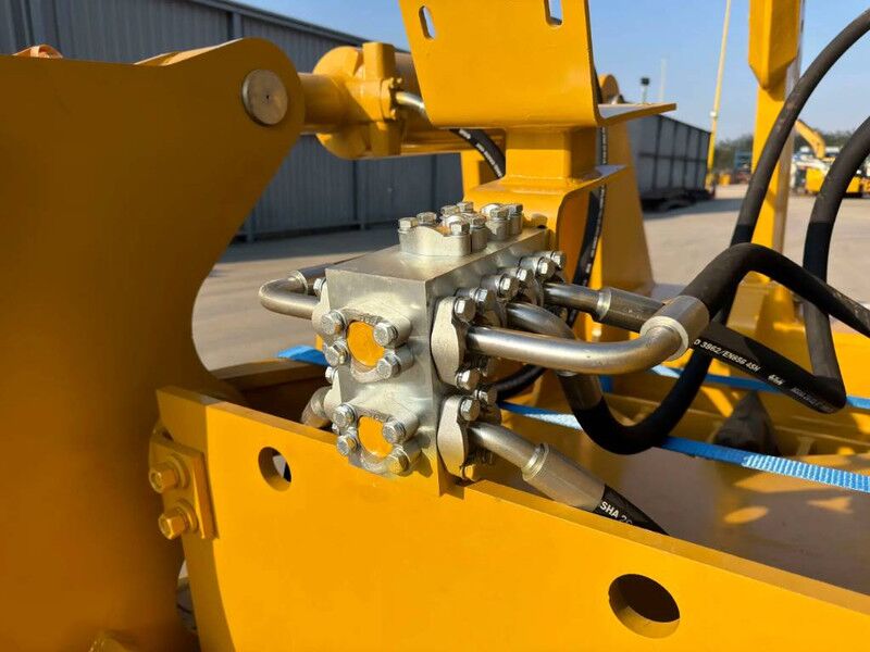 Cat D8GC Multi Shank Ripper - 附件 适用于 建筑机械:图3 Cat D8GC Multi Shank Ripper - 附件 适用于 建筑机械:图3