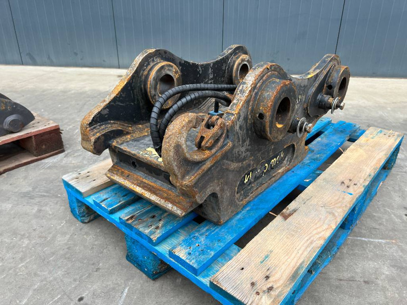 KLEPP MEK KM70 - S70- 323D - 快速耦合器 适用于 建筑机械:图1 KLEPP MEK KM70 - S70- 323D - 快速耦合器 适用于 建筑机械:图1