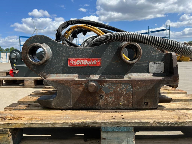 OilQuick OQ70/55 - EC210 / EC220 - 快速耦合器 适用于 建筑机械:图4 OilQuick OQ70/55 - EC210 / EC220 - 快速耦合器 适用于 建筑机械:图4