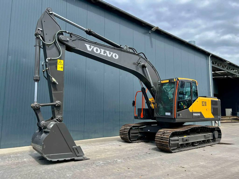 Volvo EC210 - 履带式挖掘机:图1 Volvo EC210 - 履带式挖掘机:图1