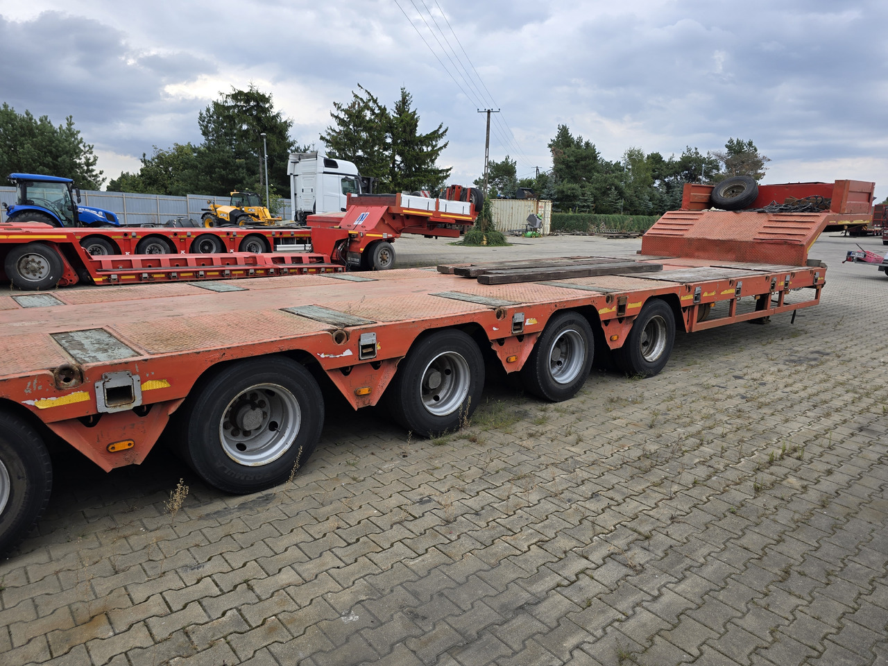 ArtTrailer LIDER ART-01 - 低装载半拖车:图5 ArtTrailer LIDER ART-01 - 低装载半拖车:图5