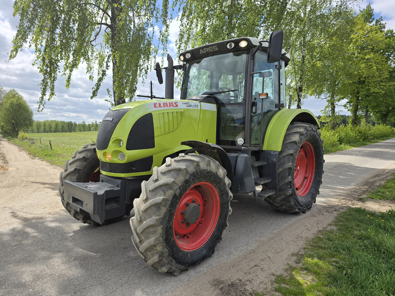 CLAAS Ares 657 ATZ - 拖拉机:图2 CLAAS Ares 657 ATZ - 拖拉机:图2