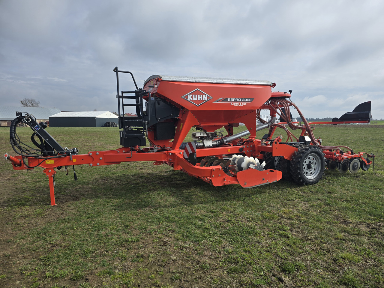 KUHN ESPRO 3000 VFB - 联合条播机:图1 KUHN ESPRO 3000 VFB - 联合条播机:图1