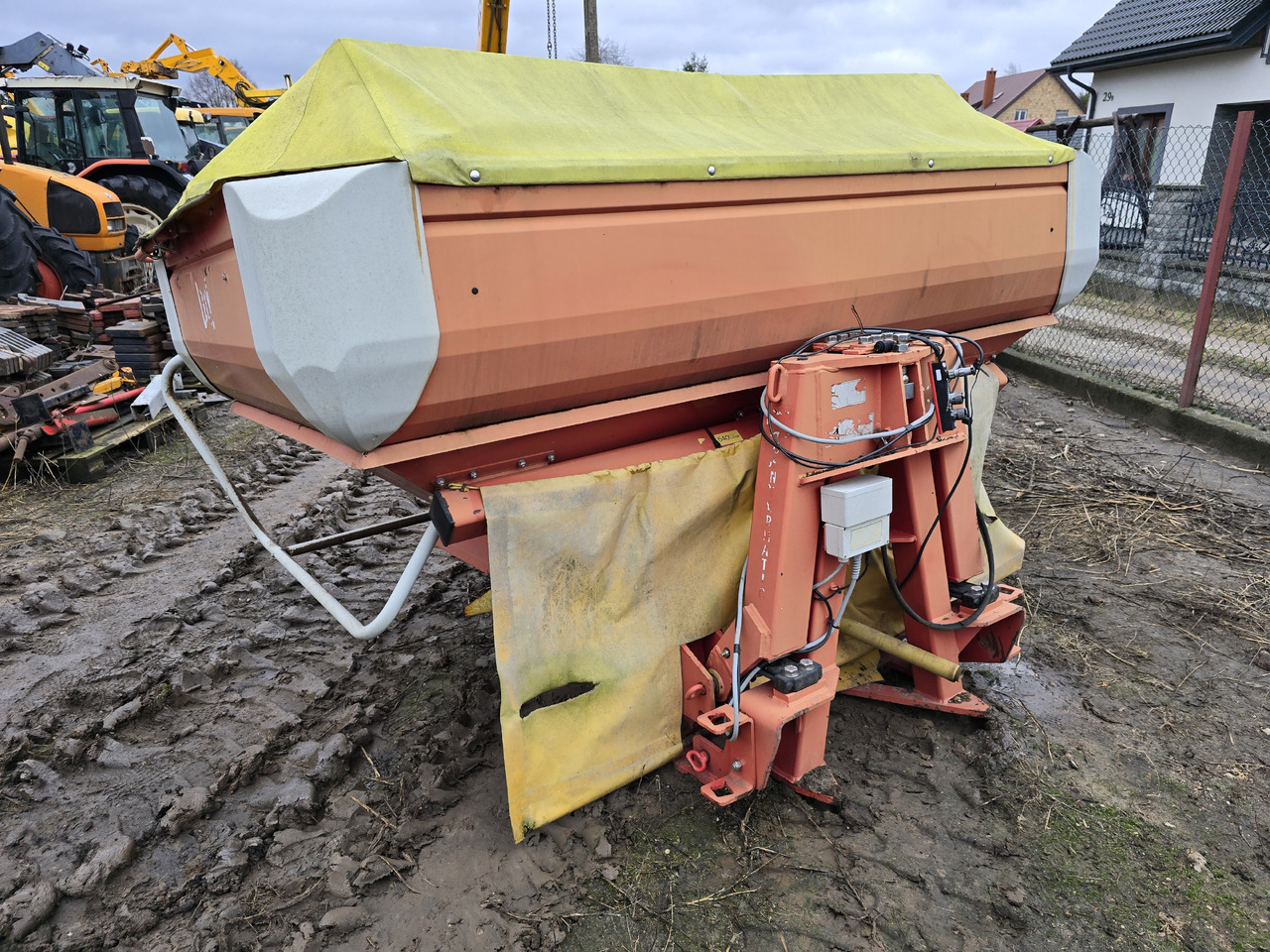 LELY Centerliner SX 2500 - 肥料撒施机:图1 LELY Centerliner SX 2500 - 肥料撒施机:图1