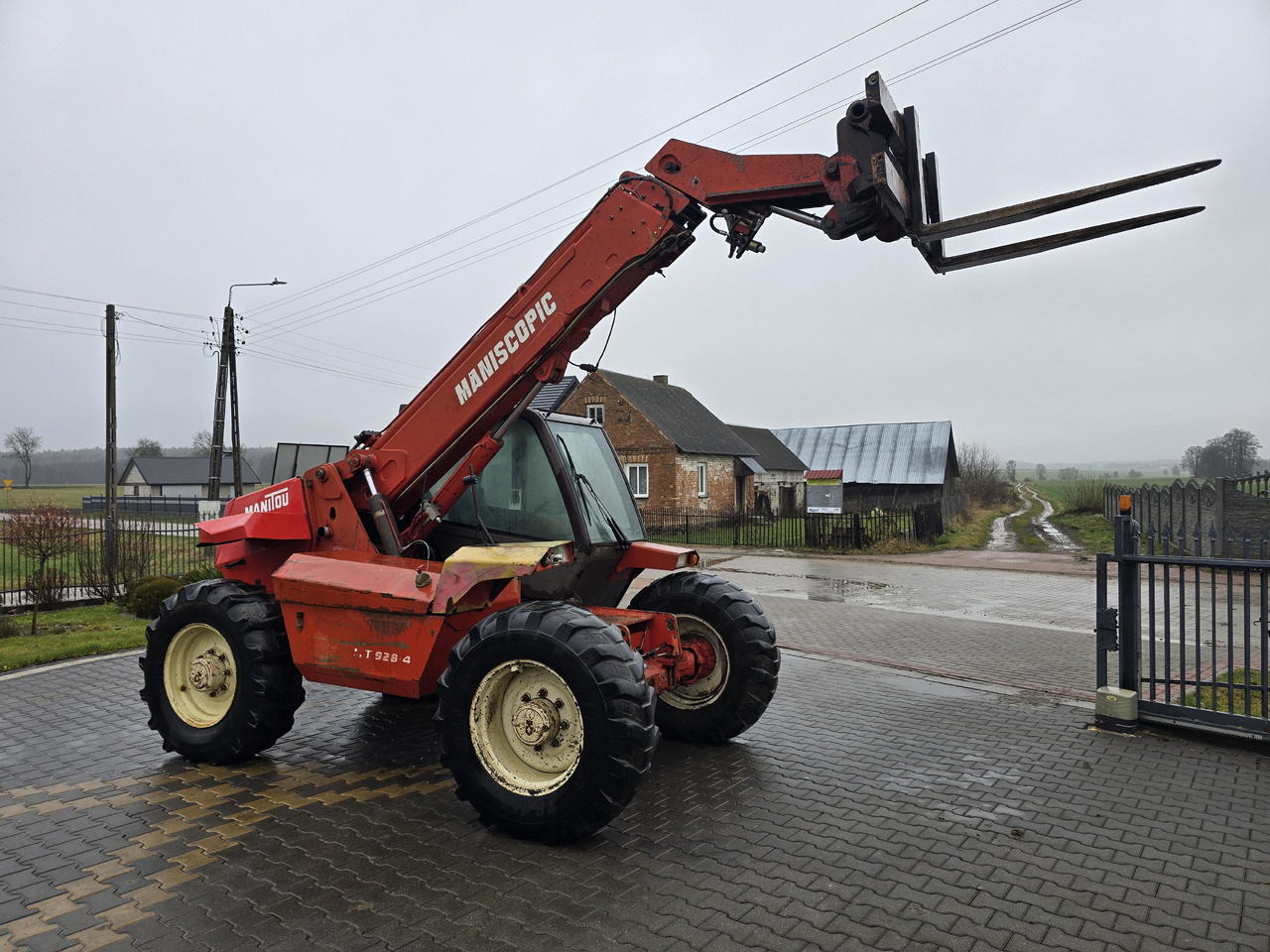MANITOU MT 928-4 - 轮式装载机:图1 MANITOU MT 928-4 - 轮式装载机:图1