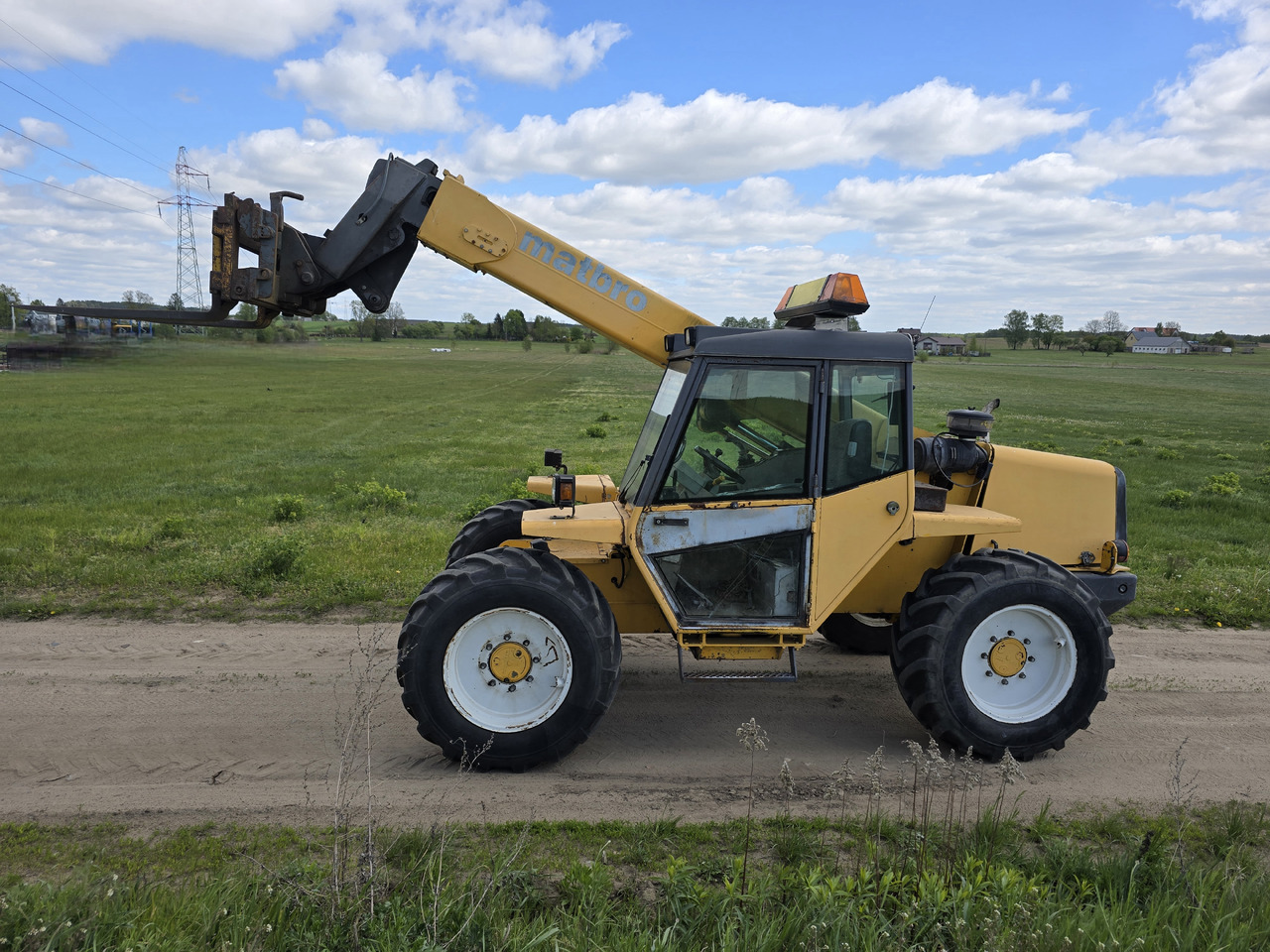 MATBRO TS 280 - 伸缩臂叉装车:图4 MATBRO TS 280 - 伸缩臂叉装车:图4