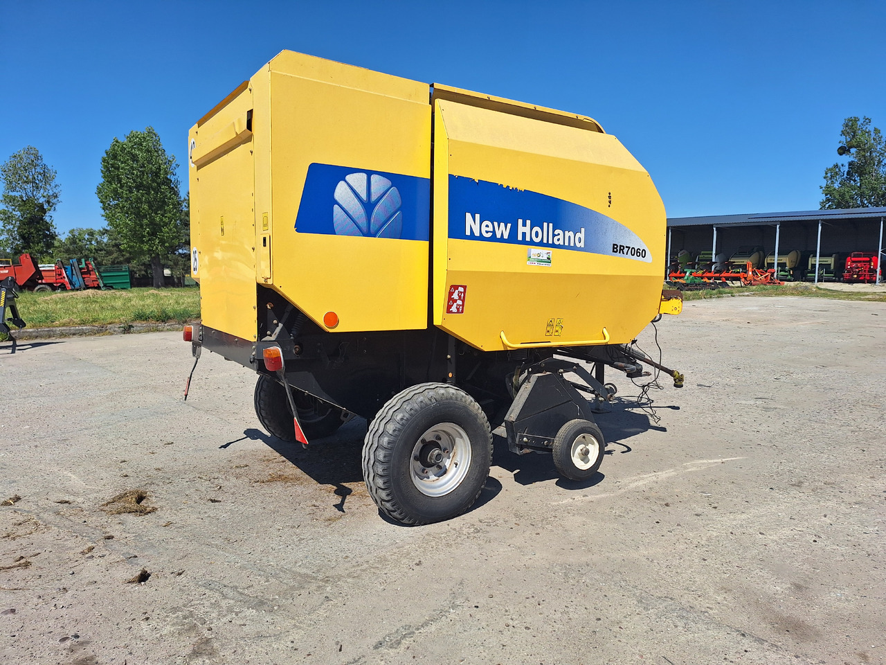 圆形打包机 NEW HOLLAND BR7060：图1