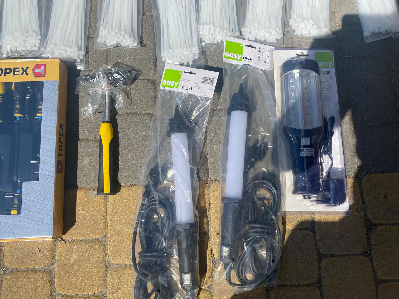 Neo Tools, qtechnic narzedzi, klucze, lampy led - 其他机械:图4 Neo Tools, qtechnic narzedzi, klucze, lampy led - 其他机械:图4