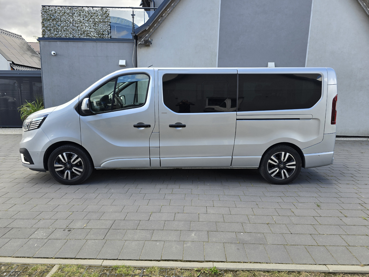 RENAULT Trafic SPACECLASS Premium - 小型客车:图4 RENAULT Trafic SPACECLASS Premium - 小型客车:图4