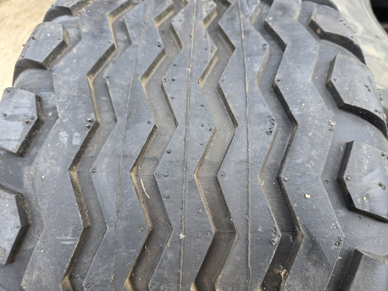 TRELLEBORG 340/55-16 - 轮胎 适用于 建筑机械:图4 TRELLEBORG 340/55-16 - 轮胎 适用于 建筑机械:图4